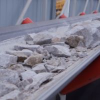 以“建養殖場平整場地”為名！非法開采石料